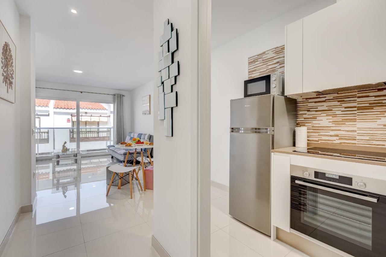 Appartement Coastal Escape à Playa de San Juan  Extérieur photo
